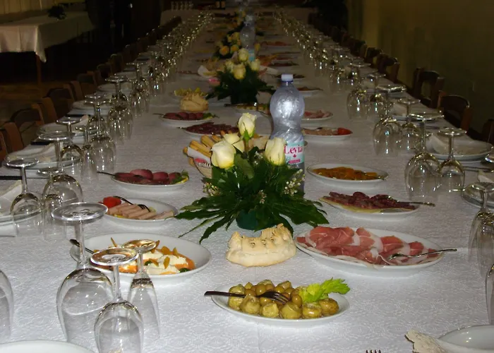 Is Concais * Tratalias